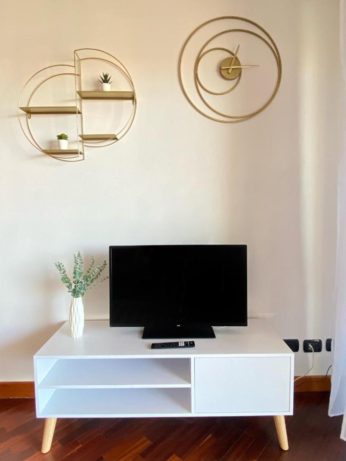 Sunset Escape Apartment - Panoramic Terrace Fiumicino Ngoại thất bức ảnh